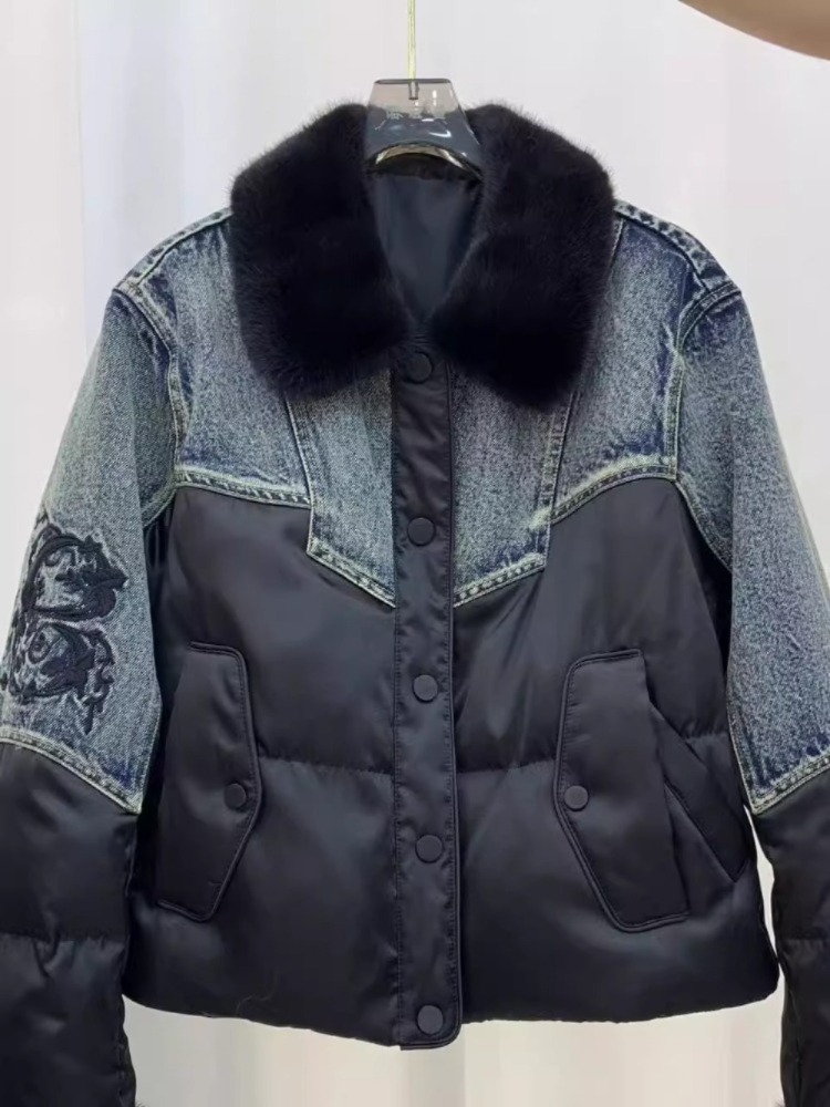 Street Fashion Store - ショートグースダウンパッド入りジャケット秋冬ターンダウンリアルファートリム襟デニムファッション防風暖かいカジュアルコート女性用