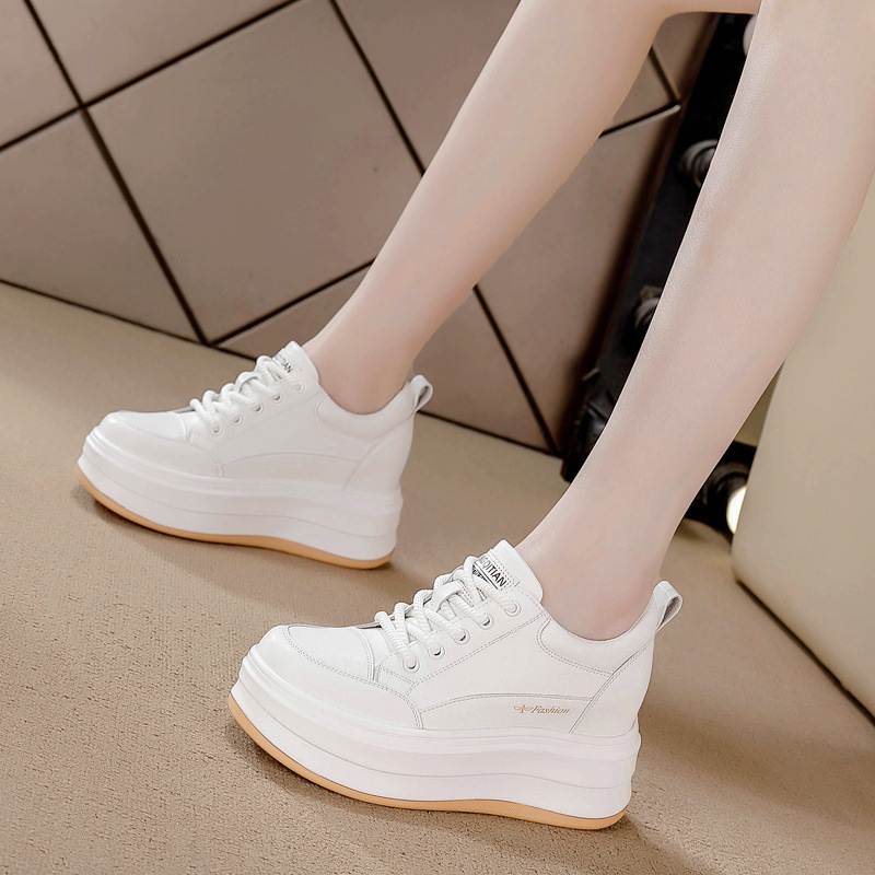 Chunky Sneaker Platform - 2026 8 センチメートルプラットフォームスニーカー女性のためのカジュアルシューズ白い靴チャンキースニーカー本革女性ウォーキングシューズ秋