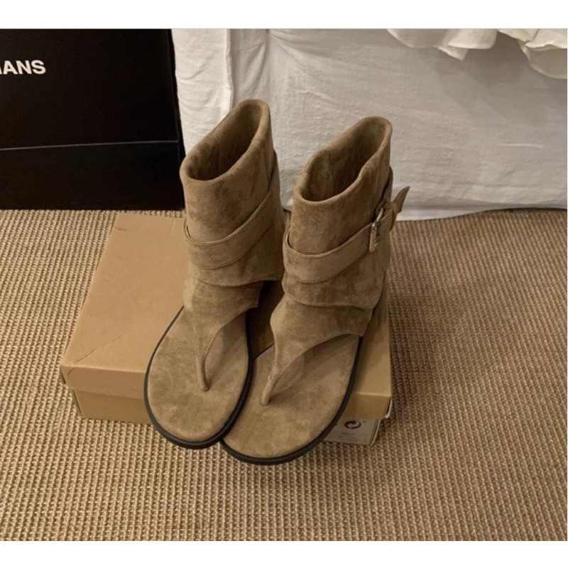 2025年春 クリップトゥ フラットサンダル 夏のファッショ - Street Fashion Rome のレビューと価格