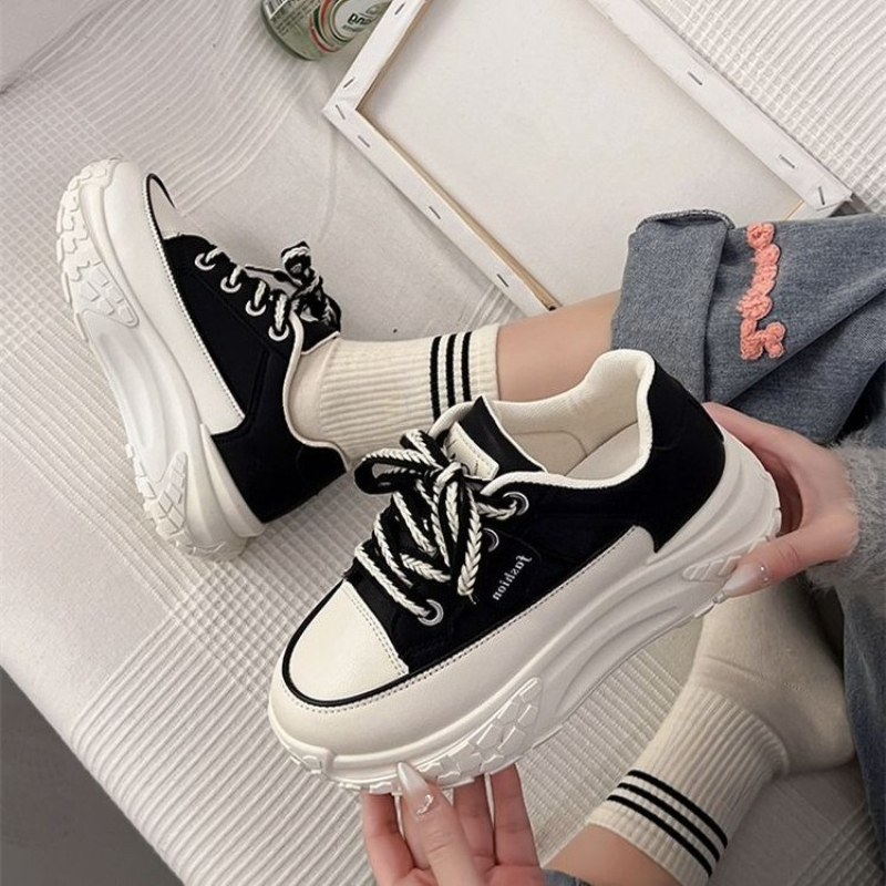 春のチャンキーホワイトスニーカー、厚底プラットフォームシュー - Chunky Sneaker Platform のレビューと価格
