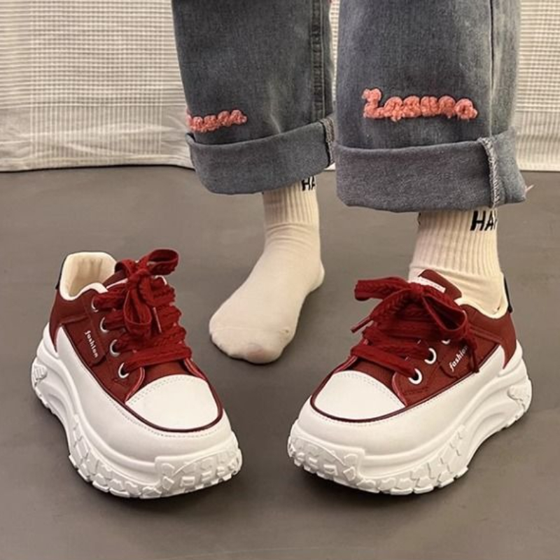 春のチャンキーホワイトスニーカー、厚底プラットフォームシュー - Chunky Sneaker Platform のレビューと価格