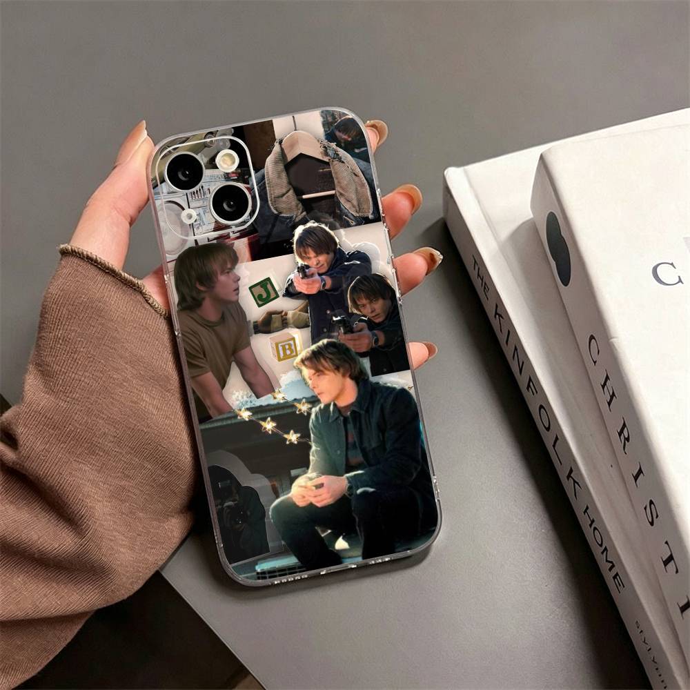 英国俳優チャーリー・ヒートンのiPhone17、16、15、 - Street Fashion Store のレビューと価格