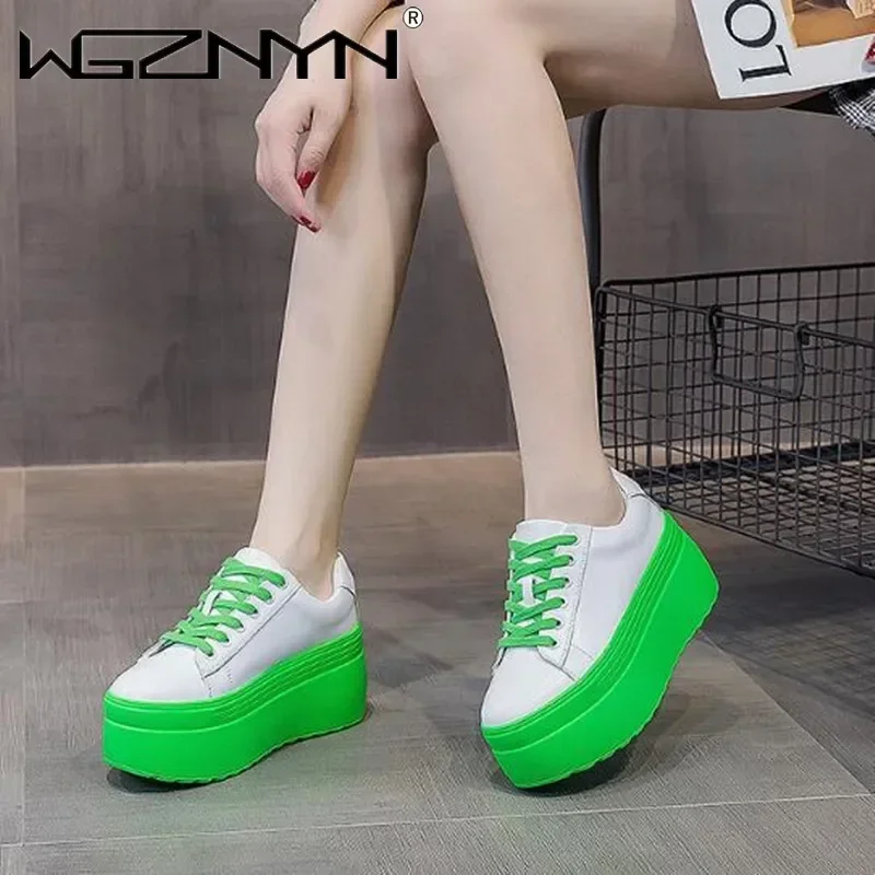 高級秋本革女性カジュアルシューズ超厚い 8 センチメートルプ - Chunky Sneaker Platform のレビューと価格