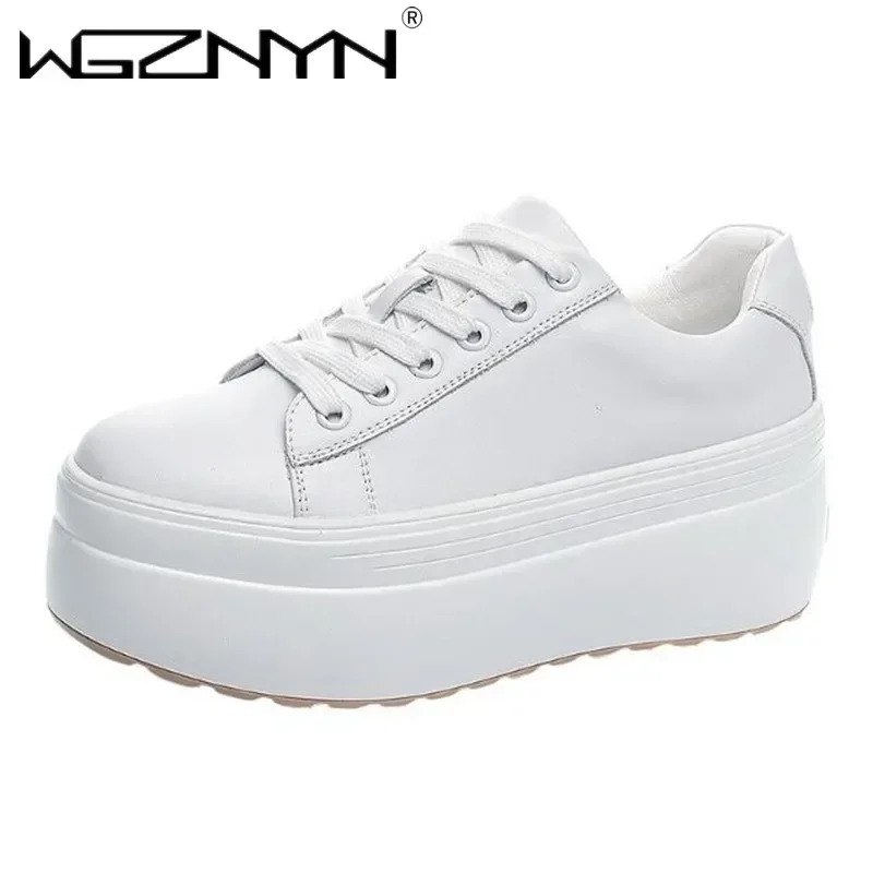高級秋本革女性カジュアルシューズ超厚い 8 センチメートルプ - Chunky Sneaker Platform のレビューと価格
