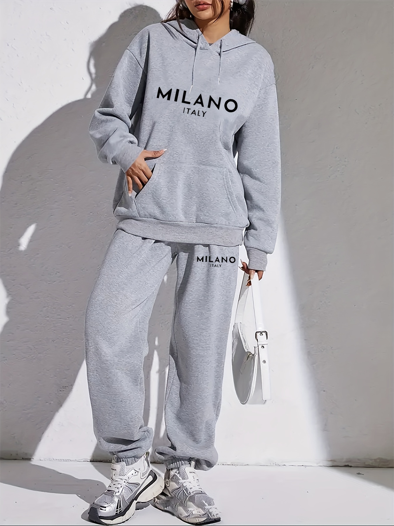 女性の秋/冬のパーカー+スポーツパンツセットストリートカジュ - Street Fashion Milano のレビューと価格