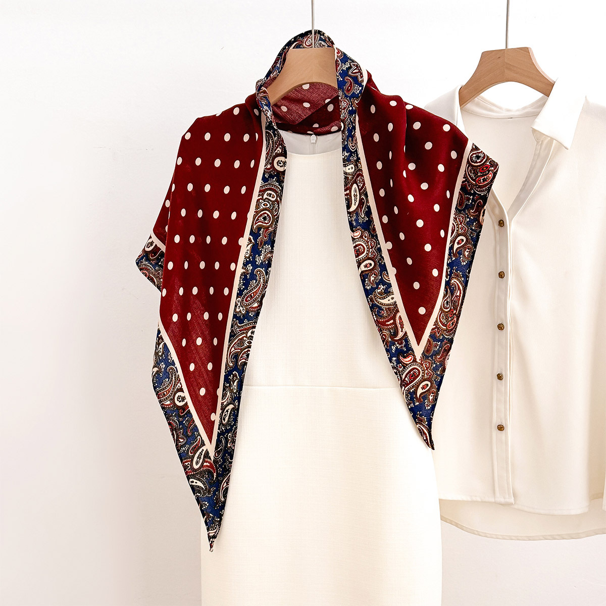 ファッション三角形ウエストバンダナ多用途女性ネックヘッドラッ - Bandana Multi Way のレビューと価格