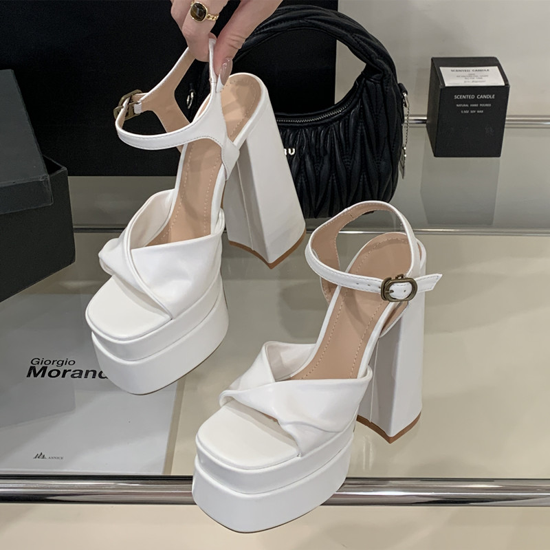 スタースタイルのファッションダブルプラットフォームウェッジ女 - Chunky Sneaker Platform のレビューと価格