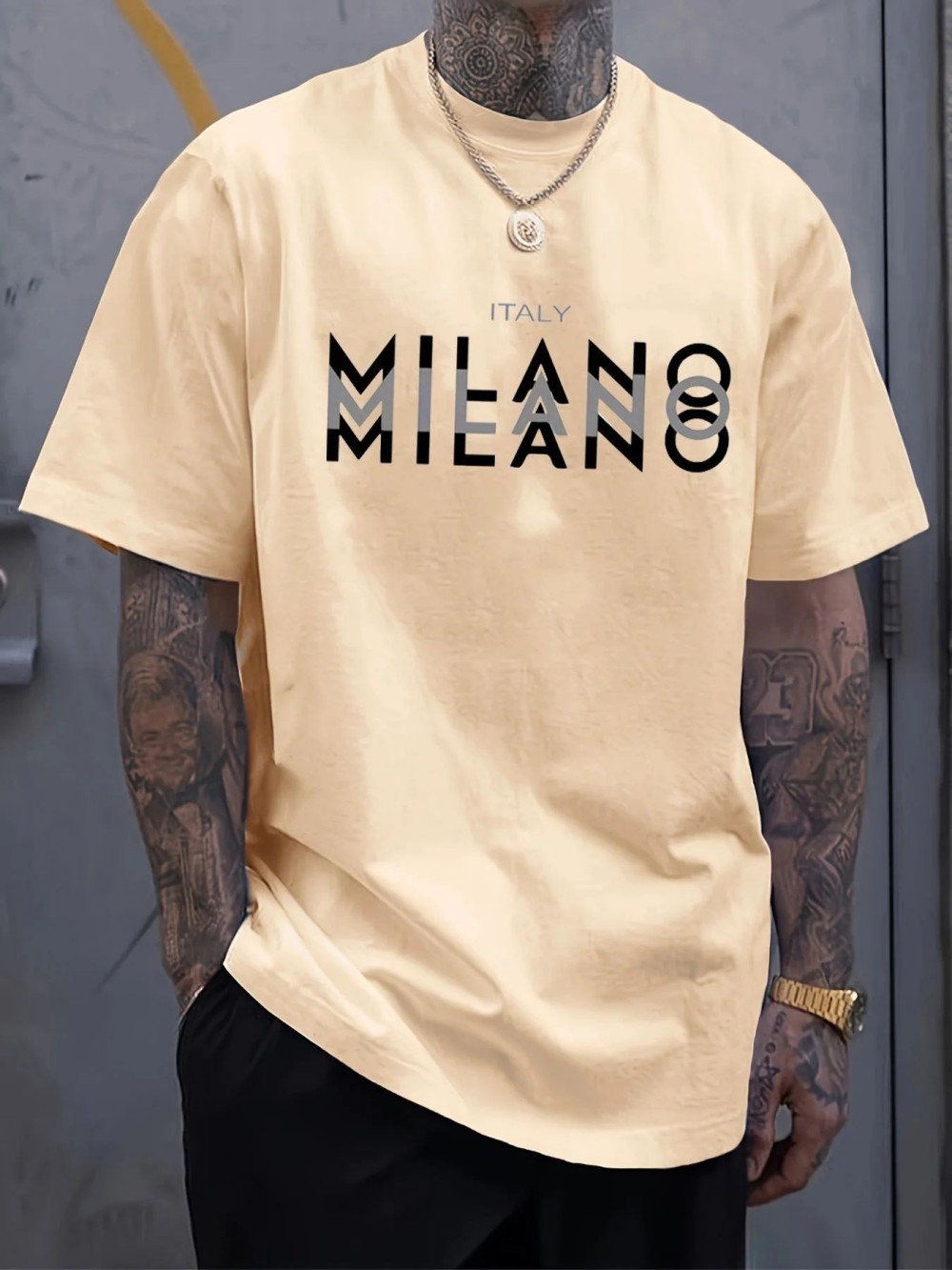 MILANO レタープリント男性女性スポーツ Tシャツアウト - Street Fashion Milano のレビューと価格