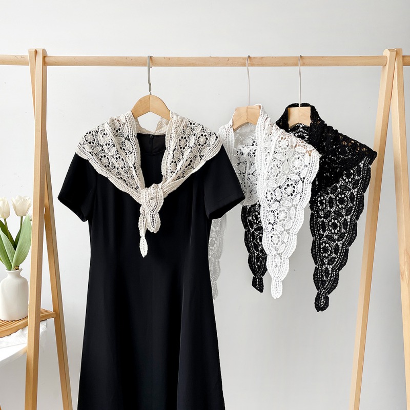 インベージュカラーの美的マルチウェイ スカーフ、アシンメトリ - Bandana Multi Way のレビューと価格